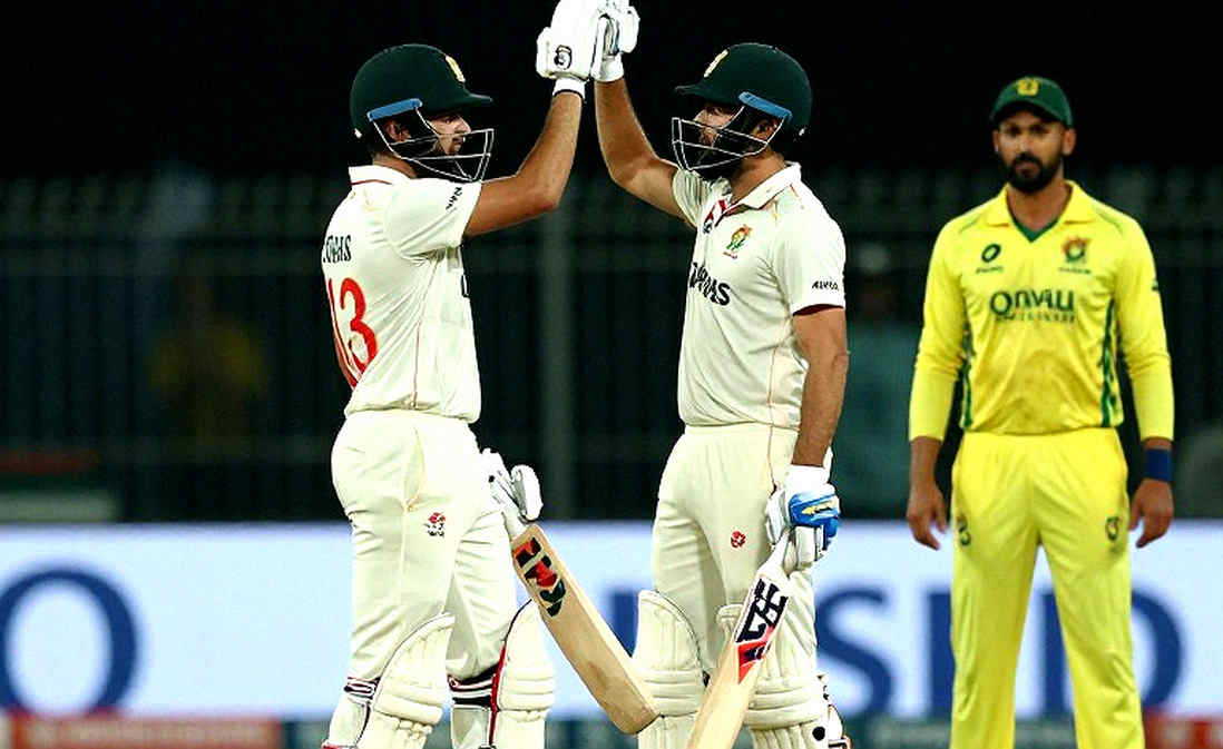 রোদ যখন সিমের গতি কেড়ে নেয়: বাভুমার ঘোষণা আর পোর্ট এলিজাবেথের তৃতীয় দিন