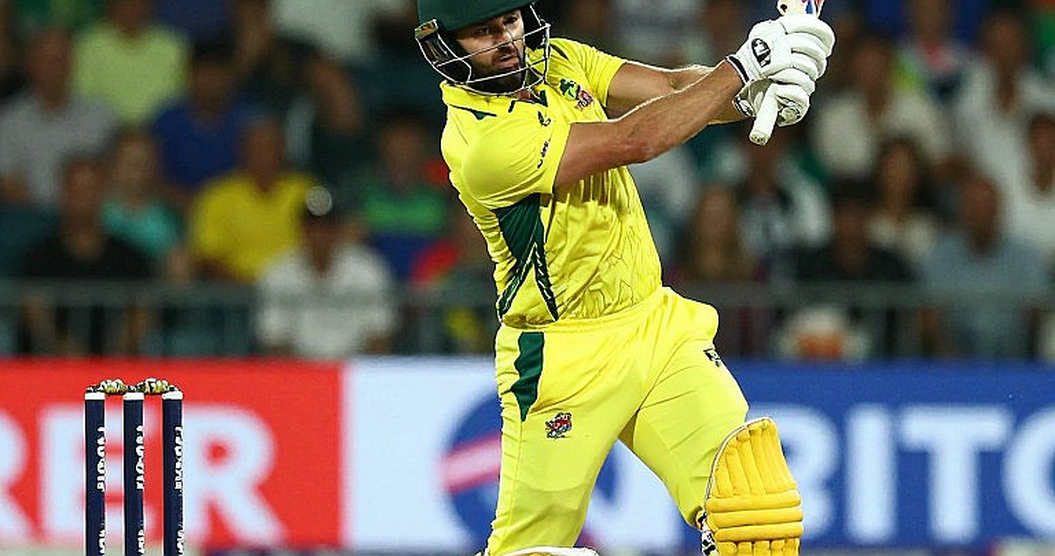 রেফারির চোখ: ভিএআর ও আইনের পাঠ—কারাবাও কাপ থেকে কাতার বিশ্বকাপ পর্যন্ত