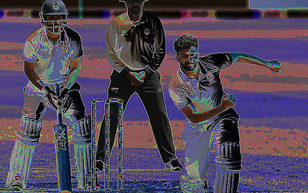 ১৪.৪০-এর ছায়ায় ১২৩: ম্যাকসুইনির সেঞ্চুরি আসলে কোন ফরম্যাটের প্রশ্ন তুলছে