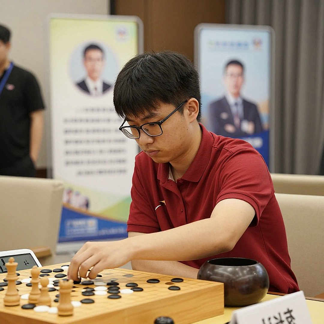 চাল নেই, শুধু খবর আছে: দাবার কনটেন্ট-বাজারে ChessBase Magazine #225-এর সংকেত