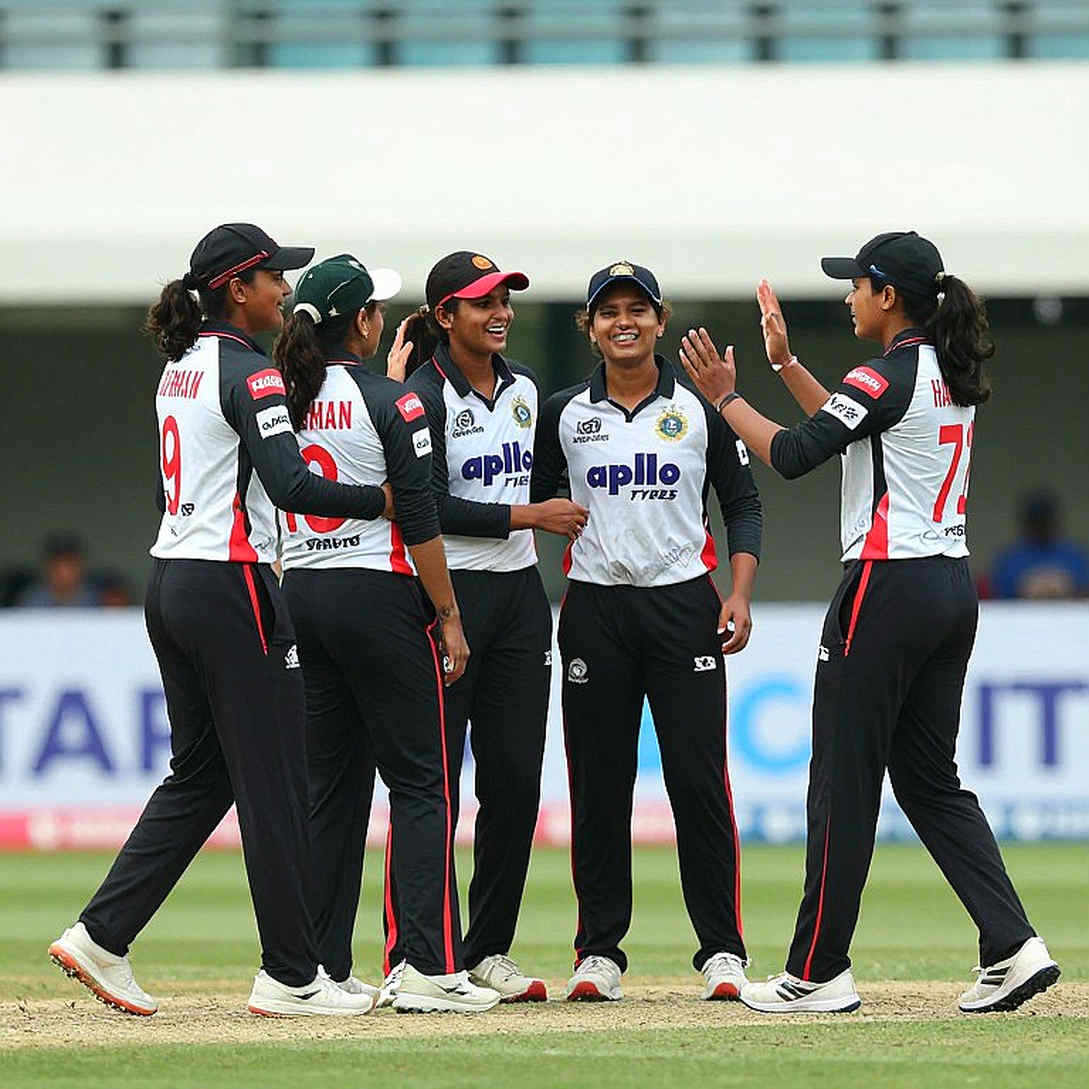 ইসিবির ৩৯ চুক্তি: সংখ্যা নয়, ২০২৮ সালের ক্যালেন্ডার আর বায়আউট-ফাঁদটাই আসল গল্প