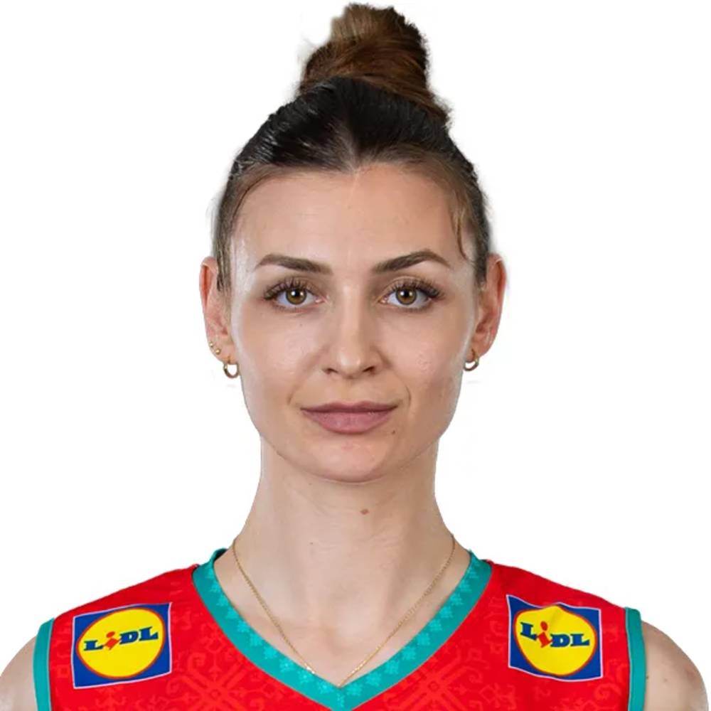 লোরা স্লাভচেভা
